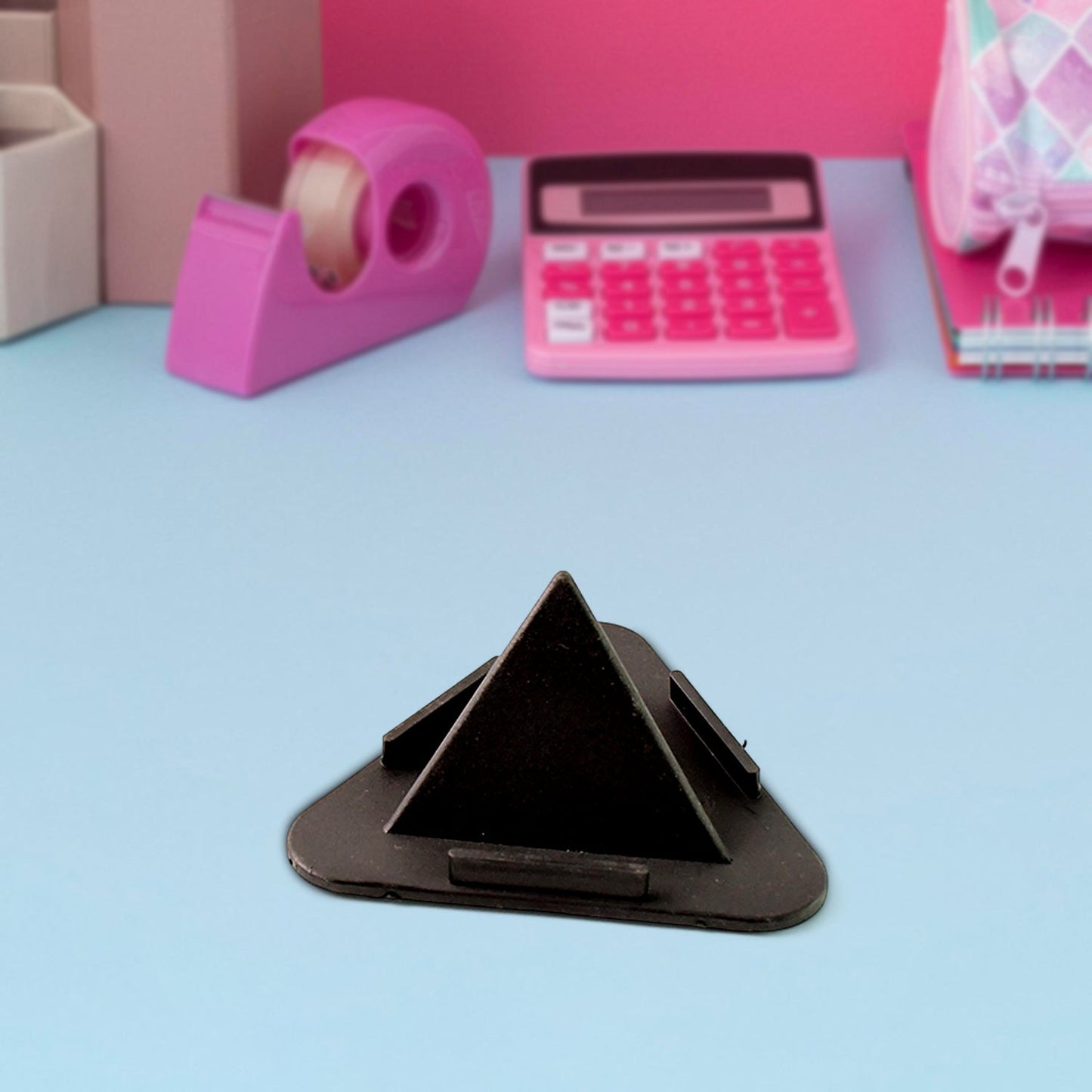 Form Angle Pyramid Design Phone Stand